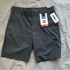 Dockers Men's Dark Gray Tech Shorts